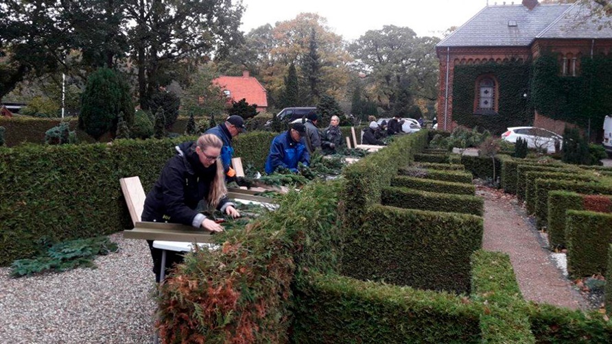 Billede til nyheden Velkommen til kirketjenerne og graverne