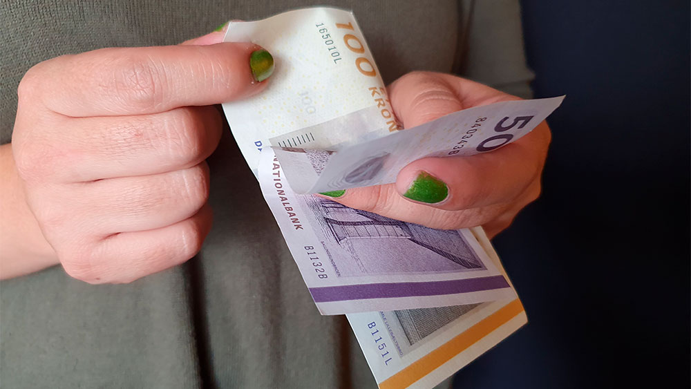 Billede til nyheden Husker du at bruge dit forbrugsforeningskort, så du kan spare penge?