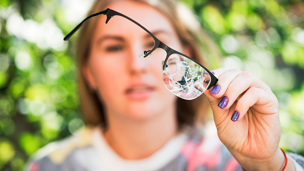 Billede til nyheden Dækker forsikringen, hvis jeg ødelægger en kollegas ting?